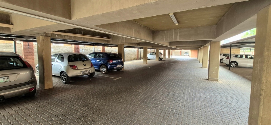 1 Bedroom Property for Sale in Die Bult North West